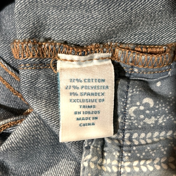 Worn once!Like new!Sundance jeans,Magnolia fit w/lace & stitching details, Sz 27 - Picture 15 of 16